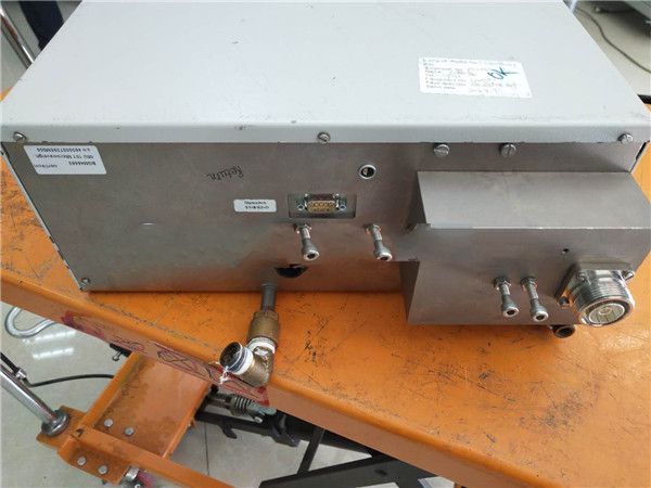 微波电源专业维修-Oerlikon型号MIU 101-0410